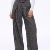 Pantalón de Rayas con Pinzas Frontales